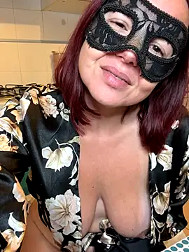 la_petite_prunette69 webcam