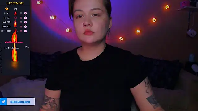 lala_loulou_land webcam