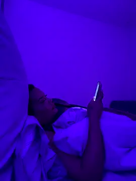 _MelinaCurves_ webcam
