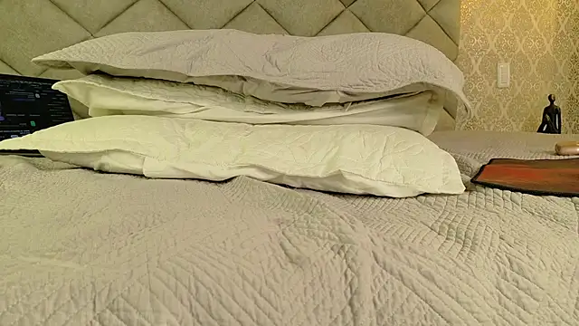 BeccaReedd webcam
