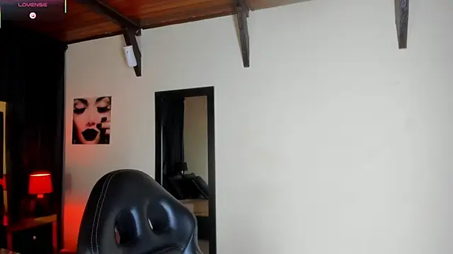 EmiliWilliams webcam