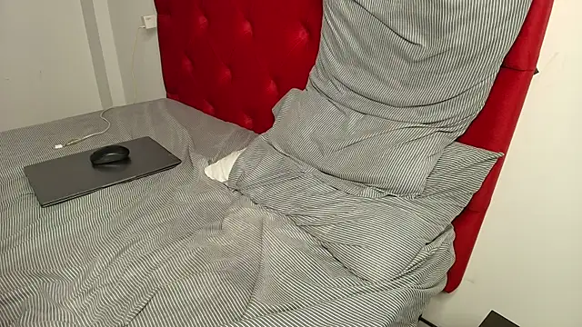 NicoDavisOfficial webcam