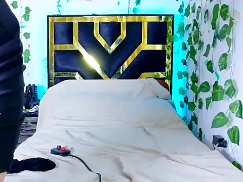 lucywhite13 webcam