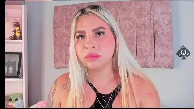 naomi_sanz webcam