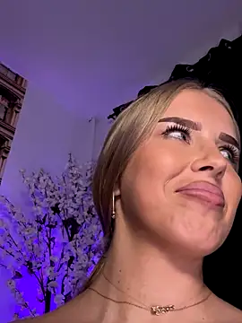 AubrieleRouj1