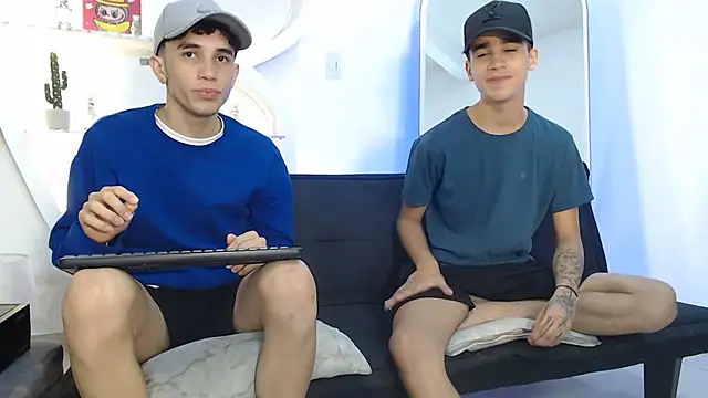 THREE_GUYS_HOT