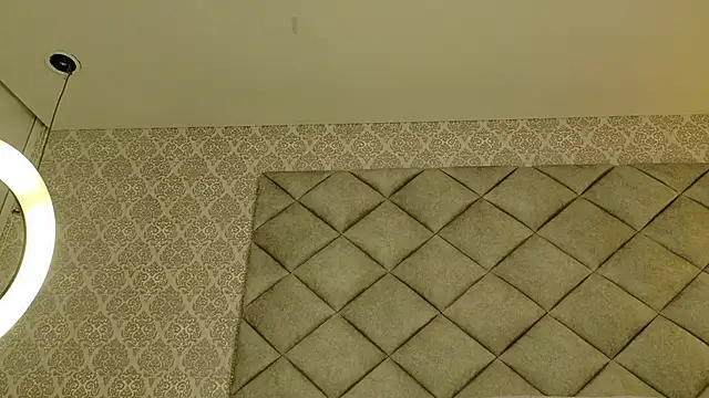 BeccaReedd webcam