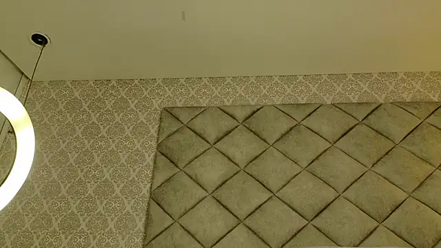 BeccaReedd webcam