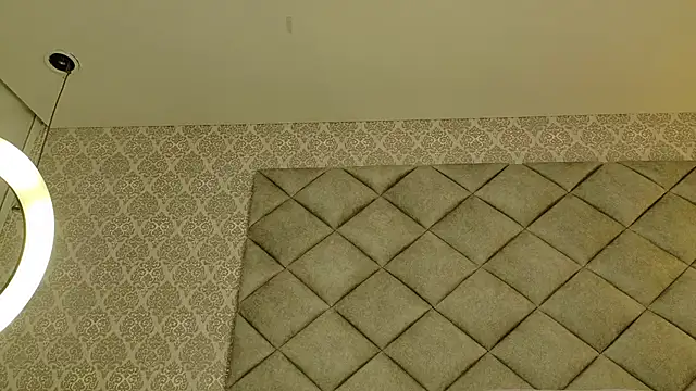 BeccaReedd webcam