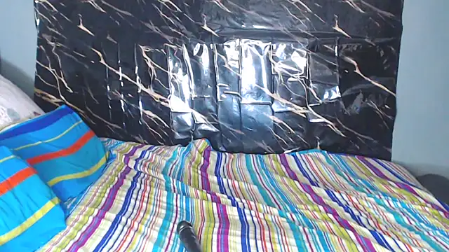 KinkyTall85