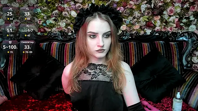 EllieMori webcam