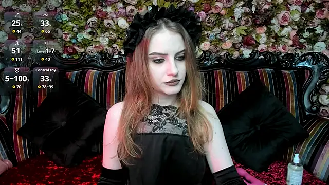 EllieMori webcam