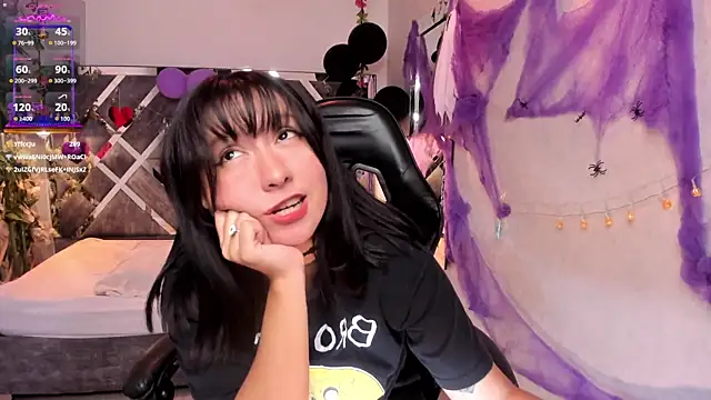 Nanachi_Cook webcam