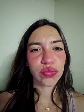 loveuu-bae webcam