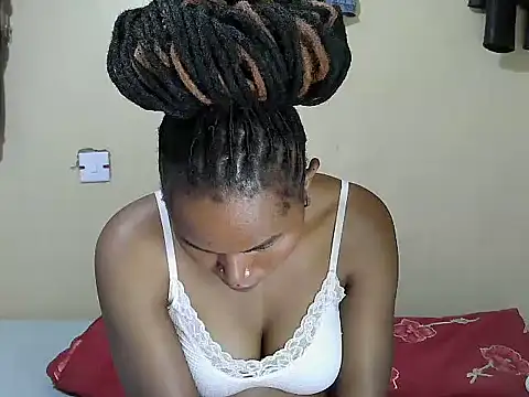 Creamy-Aisha