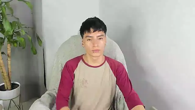 sebas_rose webcam