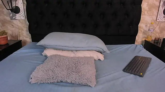 Lucio__Fox webcam