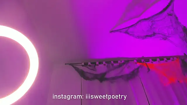 Sweet_poetryy webcam