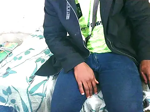EbonyTiger69 webcam