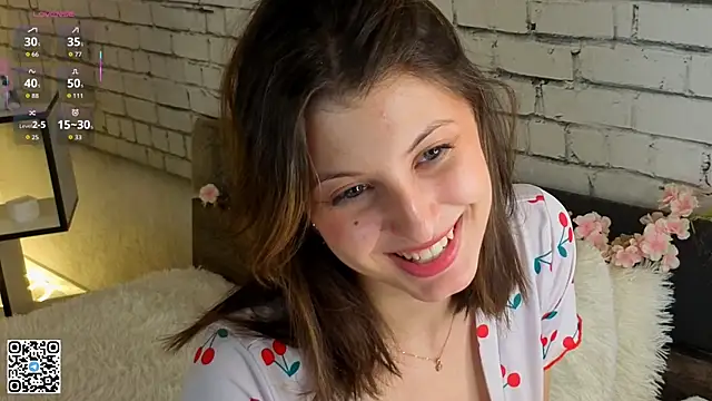 LorinaMaffitt webcam