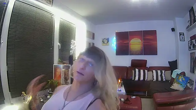 EastCoastGirl88 webcam