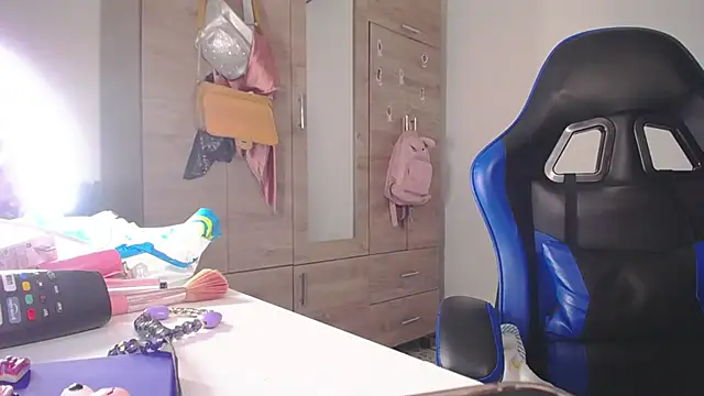 AAfrodithaa webcam