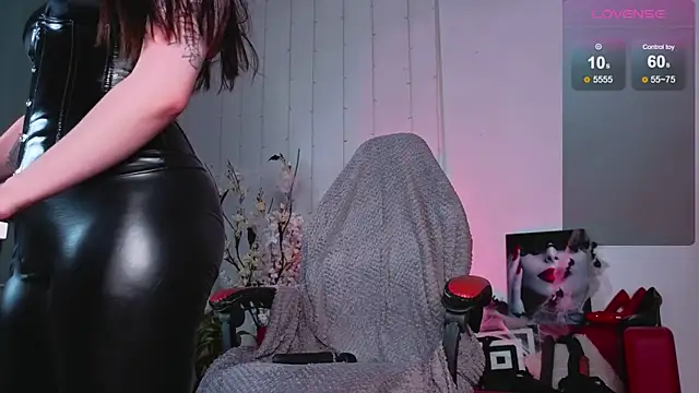 Vanessa_Ives_ webcam