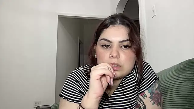 lilithsbetrayal - Lilithsbetrayal's free webcam