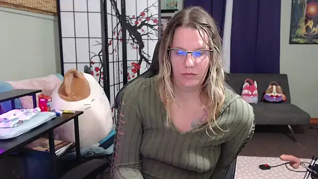 Sarahtineke webcam