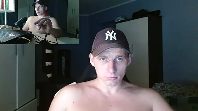 PoliglotJoe webcam