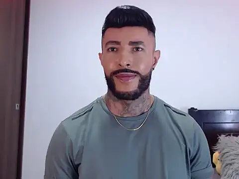 andrea_de_lucaa webcam