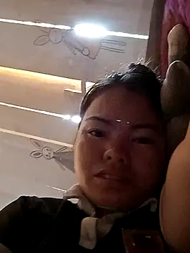 emly-xinh18 webcam