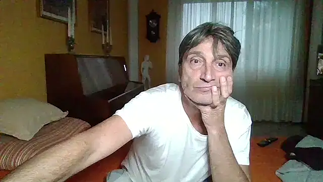 lattediyak webcam