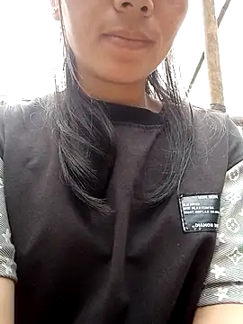 Suni2345 webcam