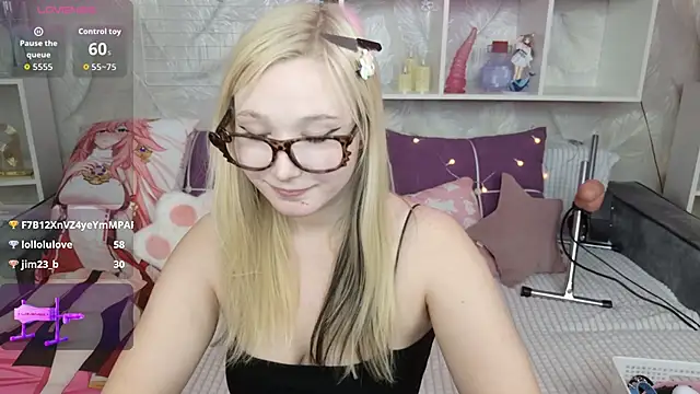 MeowkaKitty webcam