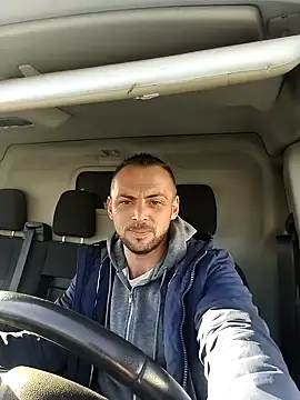 papichulo0099 (Ask my age) - Lapte proaspăt l😈😈😈😈
