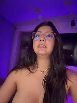 licky_lu webcam