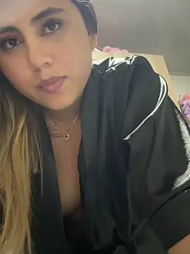 MeganCrow webcam