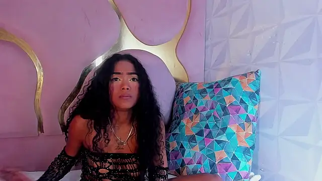 camilaqueenh webcam