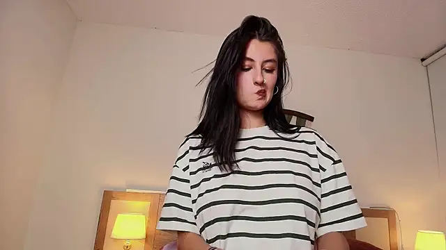 Lexiie1 webcam