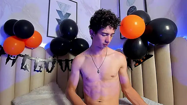 Sasha_Blazes webcam