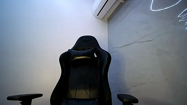 michaelhotbbc webcam