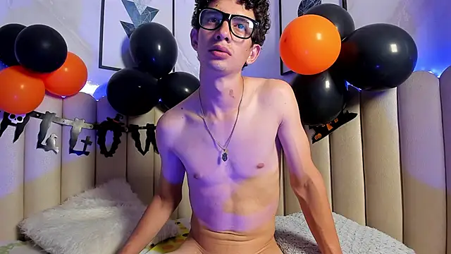Sasha_Blazes webcam
