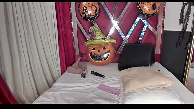 MicaelaHot_ webcam