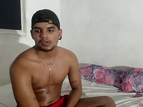 Charly_22cm webcam