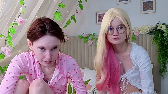 Lil_tits_girls webcam