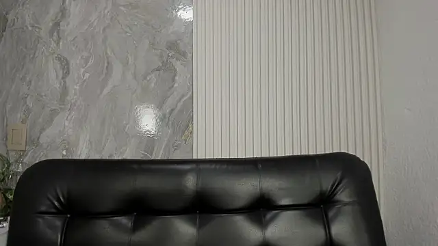 Luna_Scarlet1 webcam