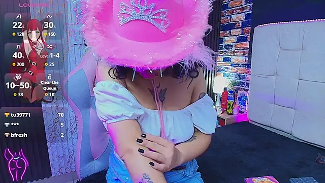 mia_hernnandez webcam