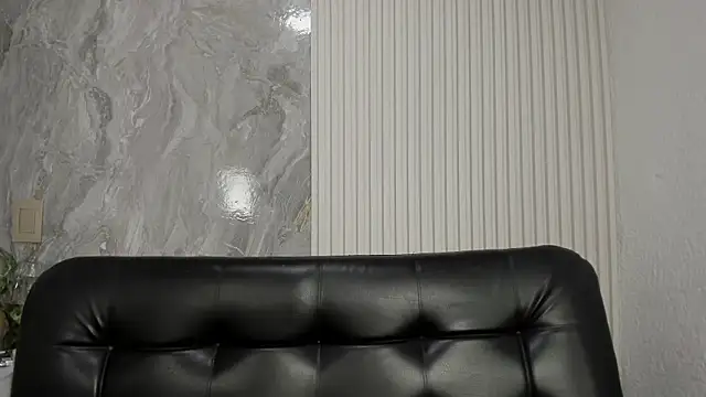 Luna_Scarlet1 webcam