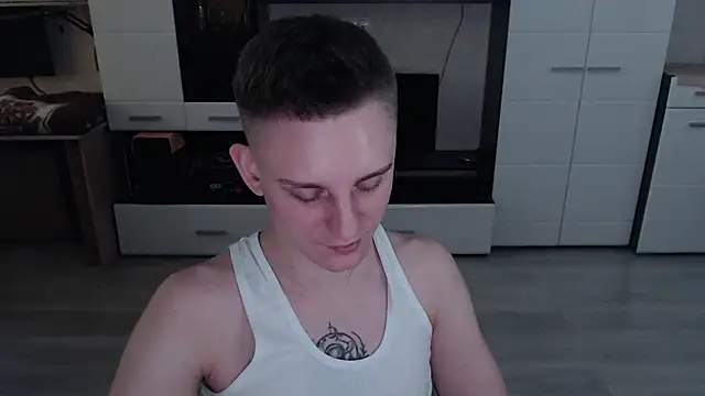 angryzan webcam